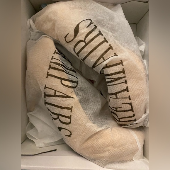 Nude heels - Picture 3 of 3